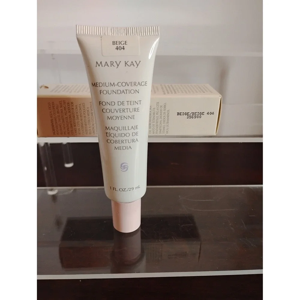 Mary Kay Medium-Coverage Foundation Beige 404 Normal to Oily Skin 1 fl oz NIB